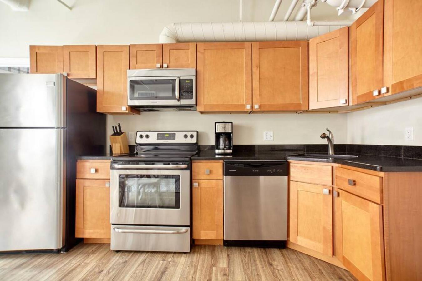 Apartment Fidi 2 Bedroom With Keyless Entry And Fully Furnished *